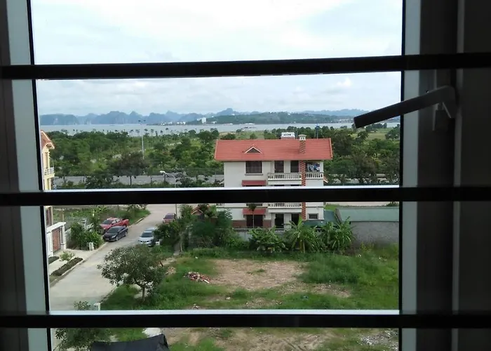 288 * Ha Long
